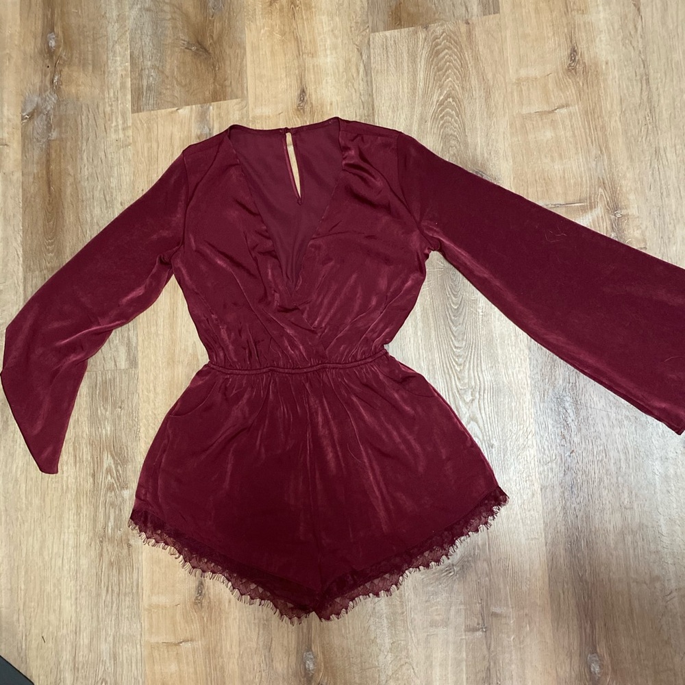 Long sleeve velvet romper